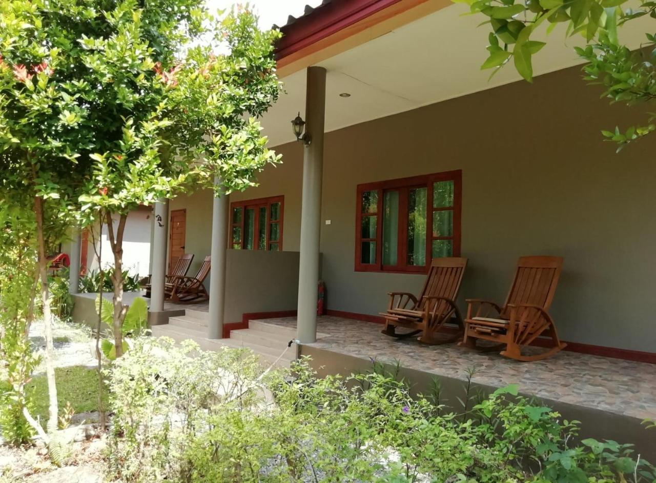 Lanta Wanida Resort Ko Lanta Eksteriør billede